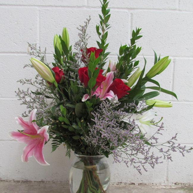 Red roses and pink lily